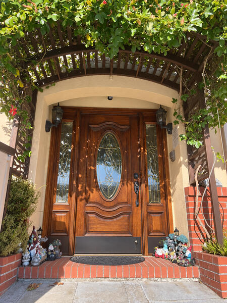 Flower-covered entrance to Lana’s Sunset Preschool